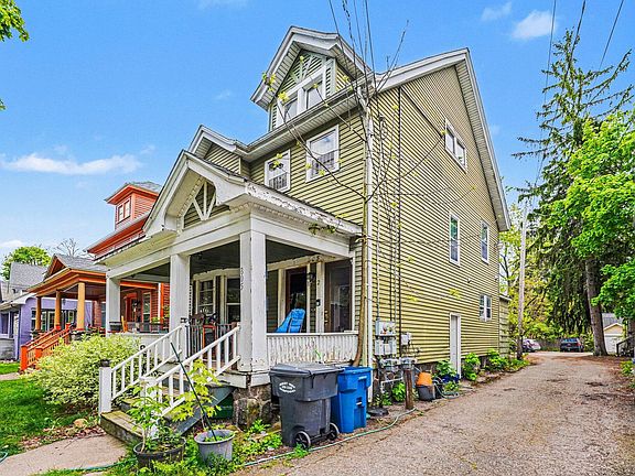 4th image of 805 W Vine St