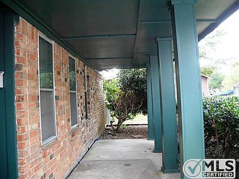 3rd image of 1526 Monaco Dr