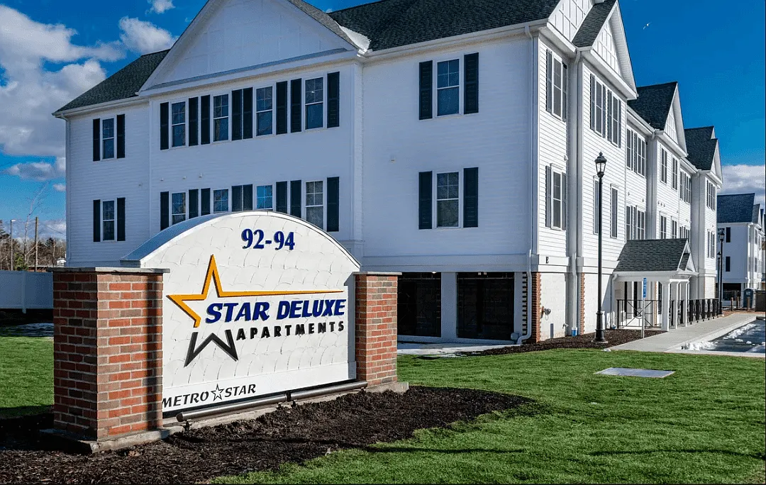 Star Deluxe Milford — Photo 2