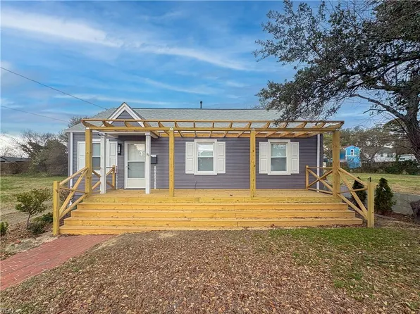 1933 E Ocean View Ave, Norfolk, VA 23503