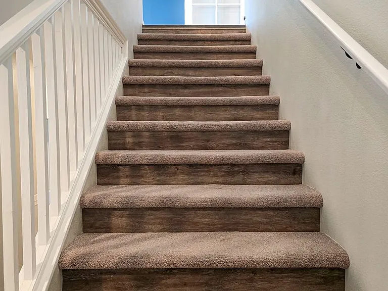 1068 N Old Steese Hwy — Photo 3