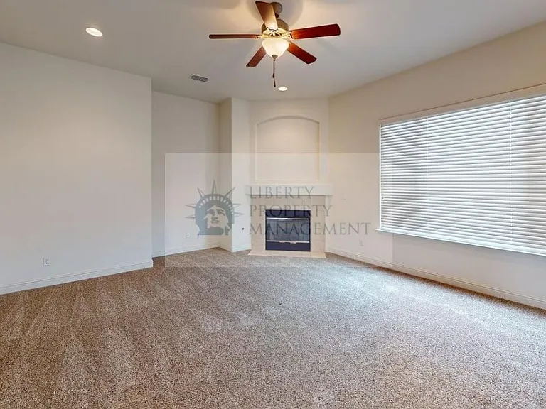 833 Branding Iron St — Photo 6