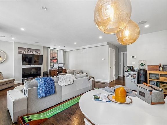 5th image of 225 Dorchester St #27