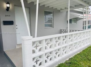 2419 Wilson St, Hollywood, FL 33020