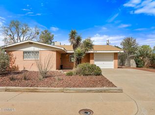 2010 Carlyle Dr, Las Cruces, NM 88005