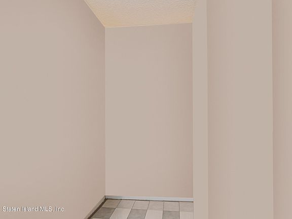 5th image of 95 Essex Dr APT 4G