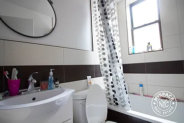 Rented by MySpaceNYC