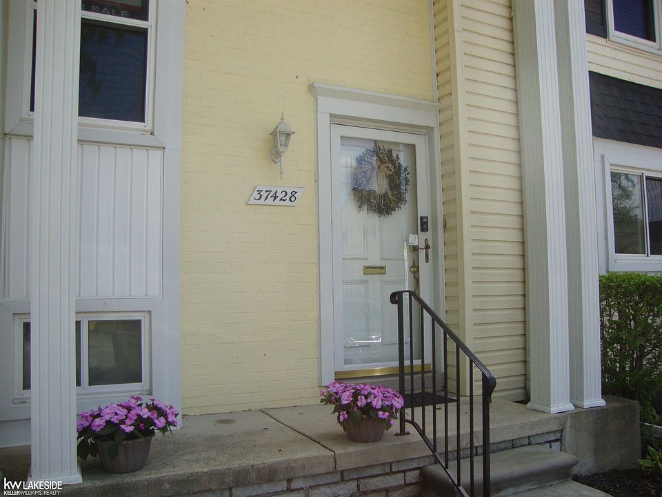 1st image of 37428 Charter Oaks Blvd