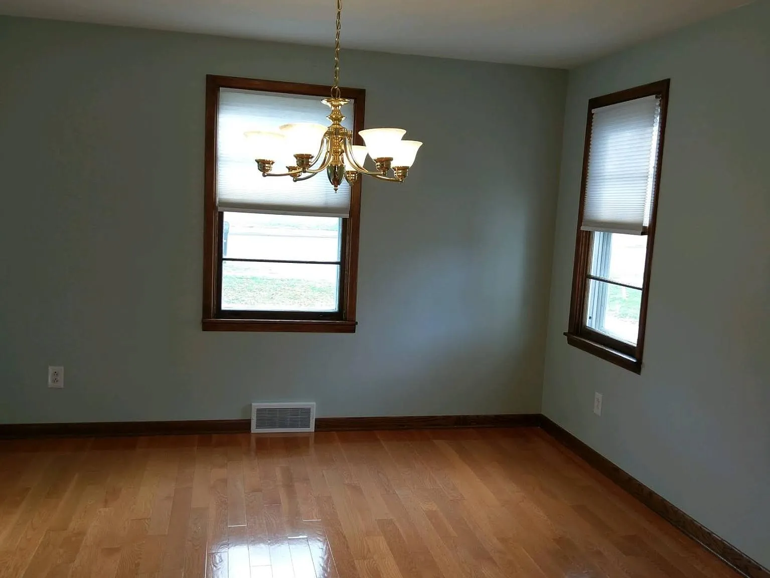 5940 Sheridan Dr — Photo 4