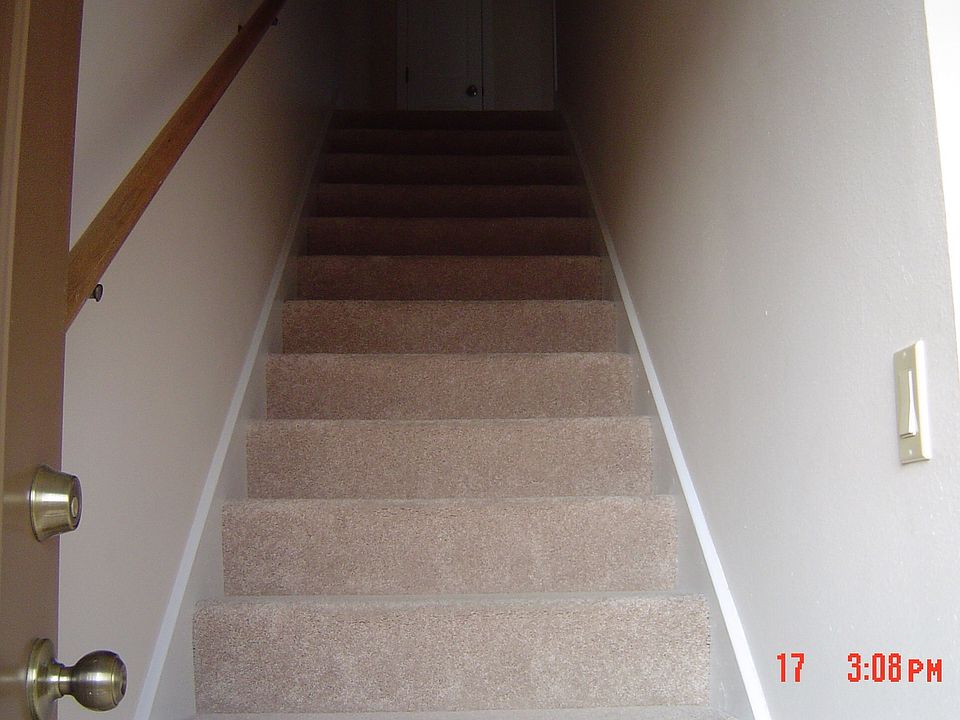 2nd image of 24 Victory Ln APT 2