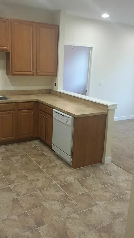 5301 Germantown Ave — Photo 3