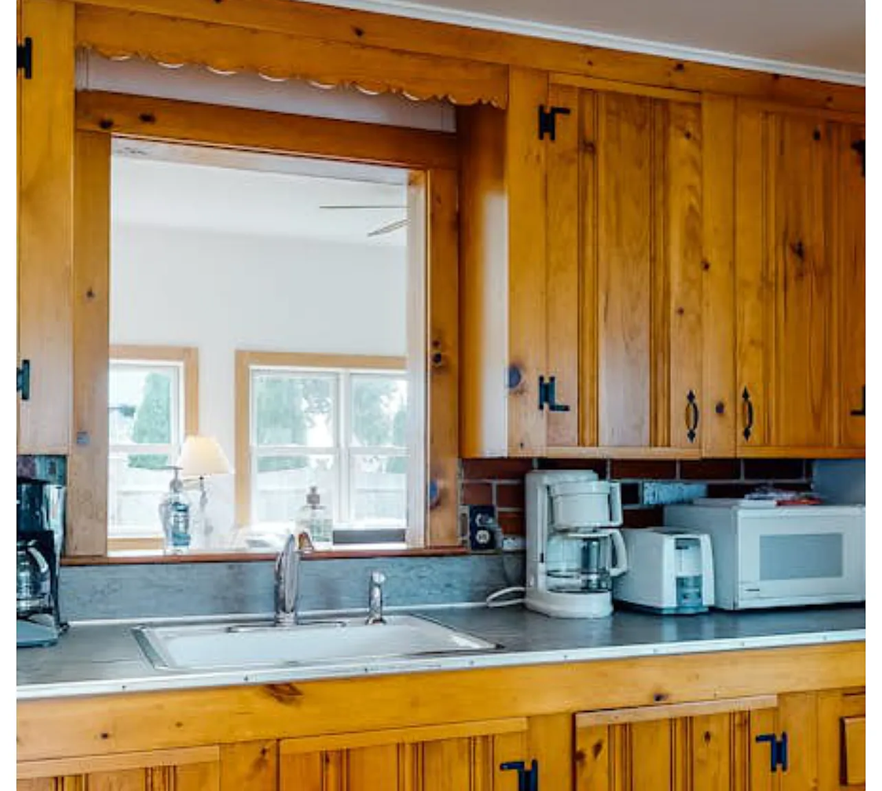 19 Shore Rd — Photo 3