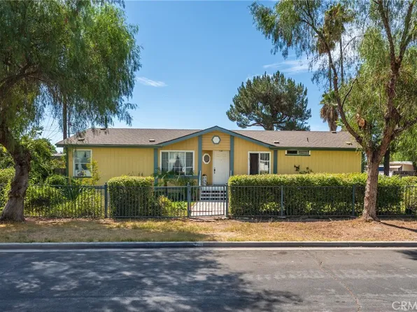 387 Turquoise Dr, Perris, CA 92571