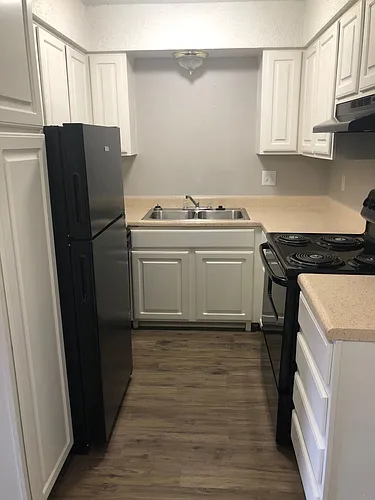 Floor plan B1 Traditional 875sqft- Kickingbird