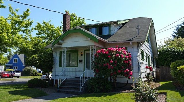1st image of 951 N Alder St