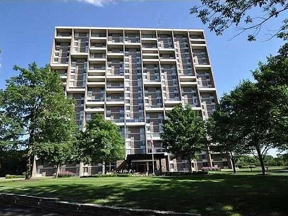 3rd image of 1000 Urlin Ave APT 1806
