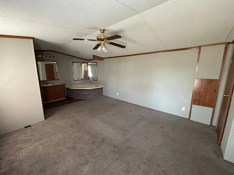 1514 Avalon Dr — Photo 13