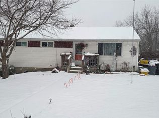 13 Clarendon Dr, Binghamton, NY 13901