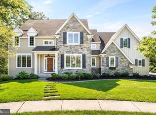 7 Fallbrook Ln, Glen Mills, PA 19342