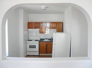 328 E 7th St, Brooklyn, NY 11218