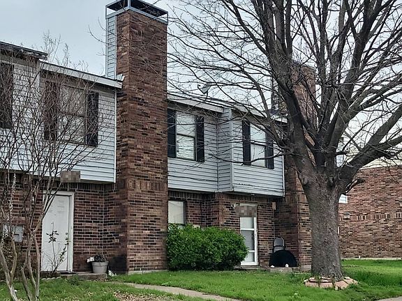 2nd image of 3918 Walnut Park Cir