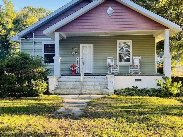 509 W East St, Erwin, NC 28339