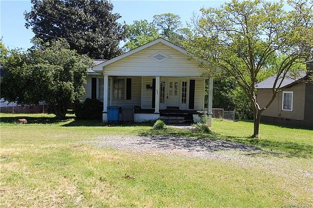 1st image of 421 Linestowe Dr