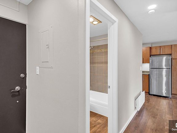 4th image of 1707 Boylston Ave APT 304