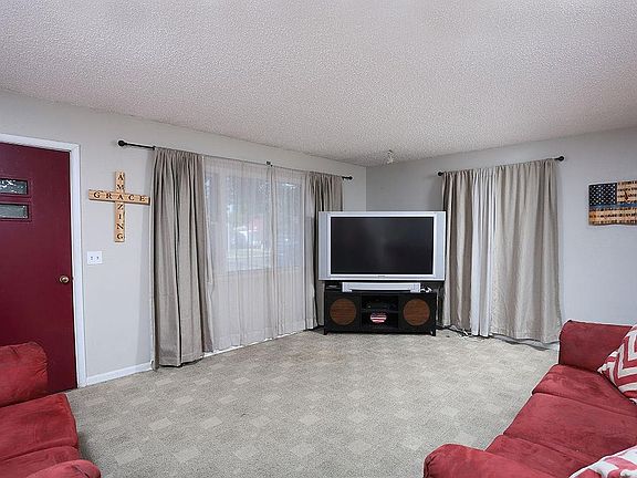 4th image of 4517 Morgan Ave