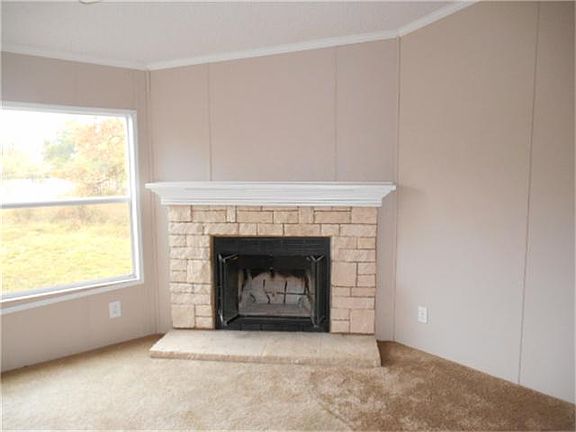 Nice corner fireplace in living room