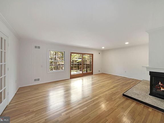 5th image of 10618 Great Arbor Dr