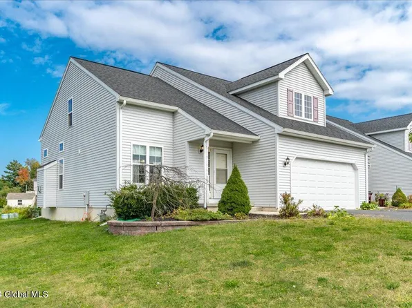 3A Breezy Pointe Drive, Halfmoon, NY 12065