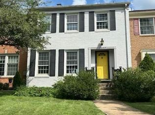 2423 Falls Place Ct, Falls Church, VA 22043