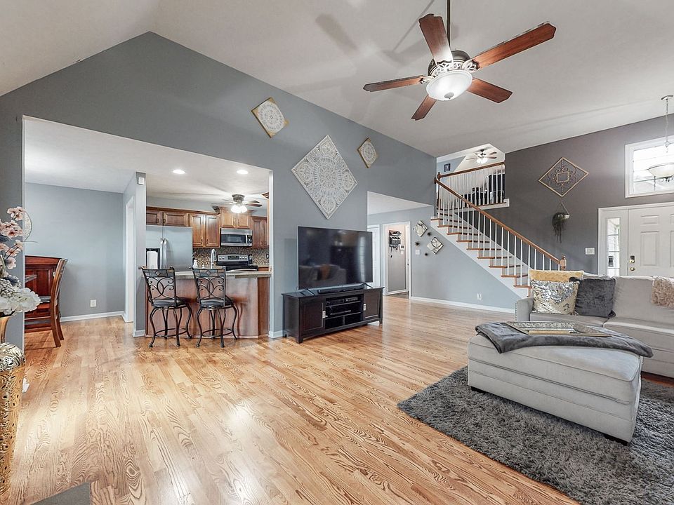 1st image of 3281 Timberdale Dr