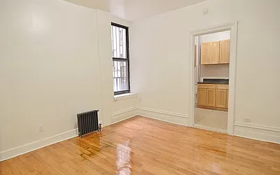 Rented by Park Property Advisors