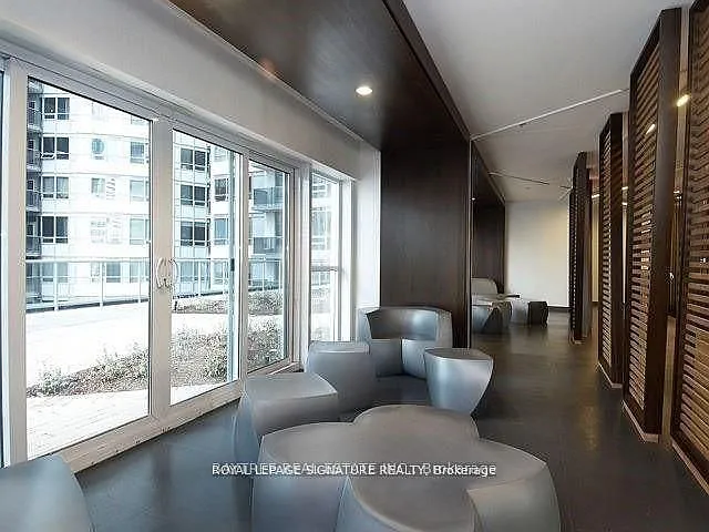 352 Front St W #622 — Photo 18