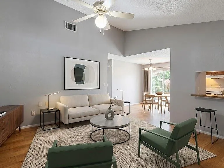 11941 Sunhillow Bnd #A — Photo 2