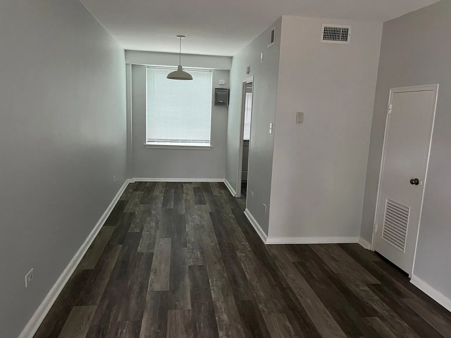 2 bed, 850 sqft, $950 — Photo 2