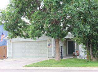 272 Wadsworth Cir, Longmont, CO 80504