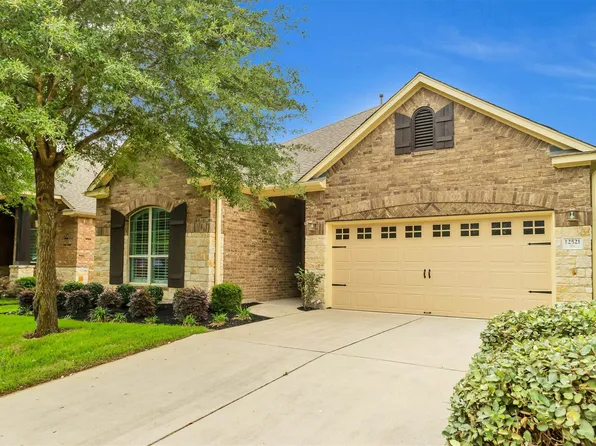 12521 Black Hills Dr, Austin, TX 78748