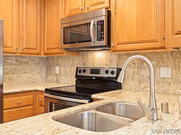 3rd image of 12555 Oaks North Dr Unit 106