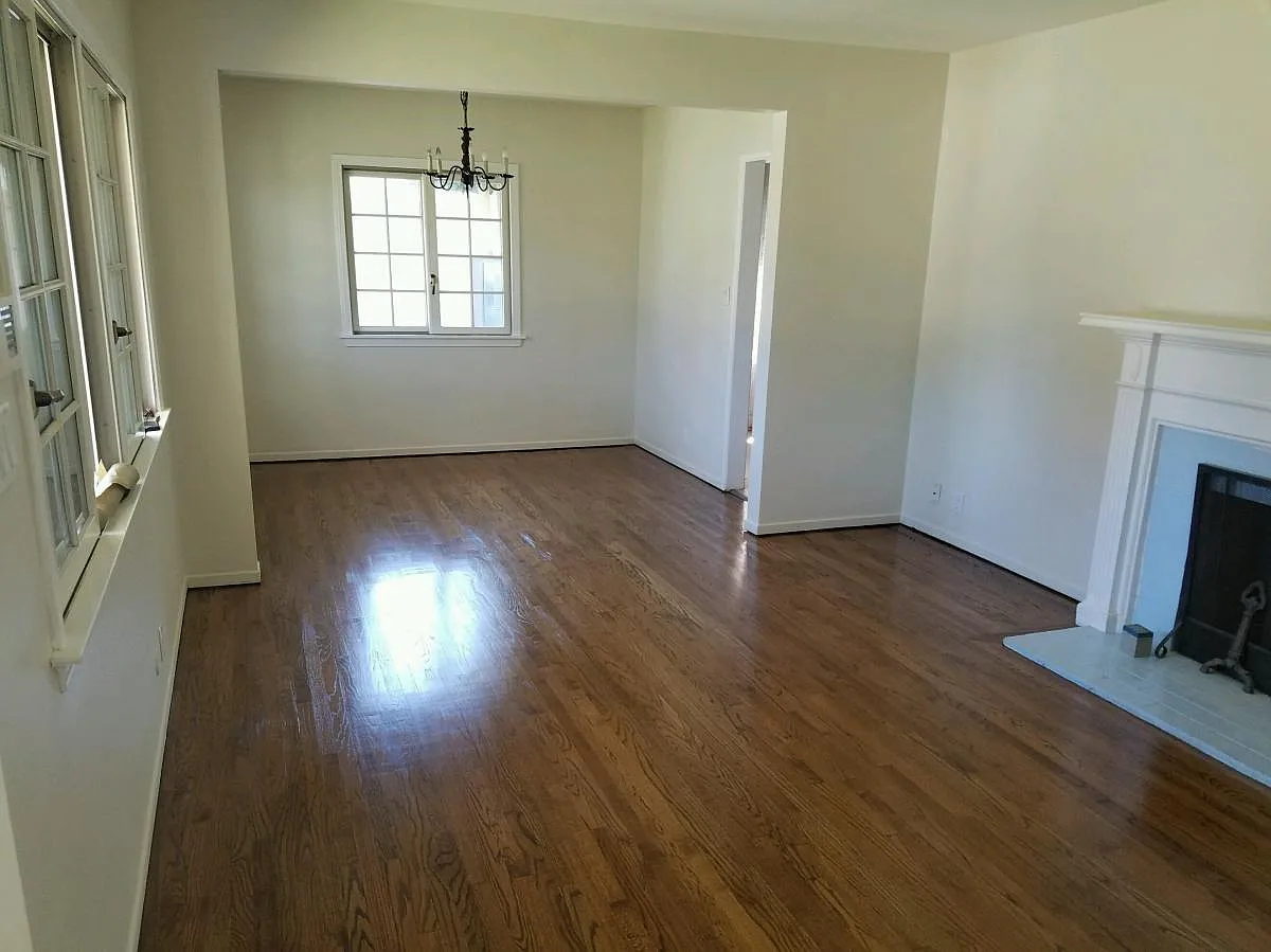 3 bed, 1.5 bath, 1796 sqft, $3,950 — Photo 3