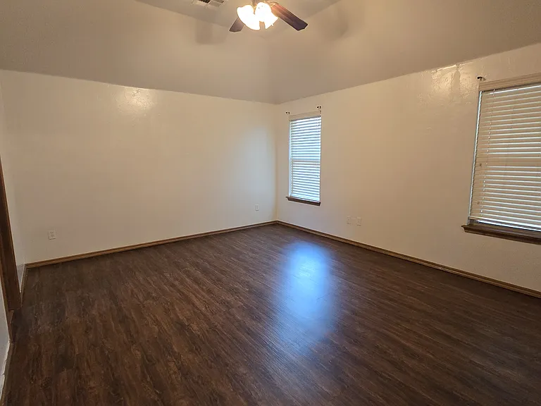 12217 Fox Hill Way — Photo 15
