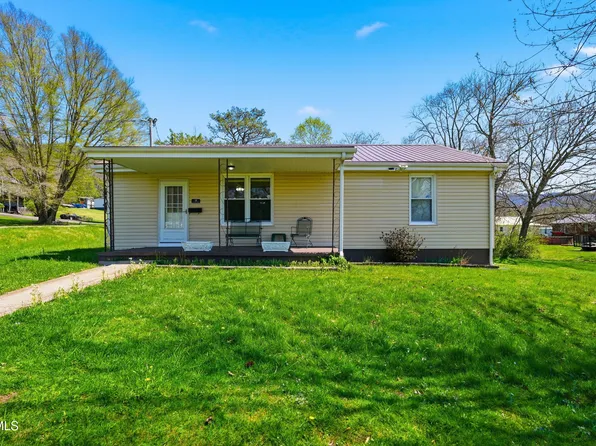 18 E 28th St N, Big Stone Gap, VA 24219