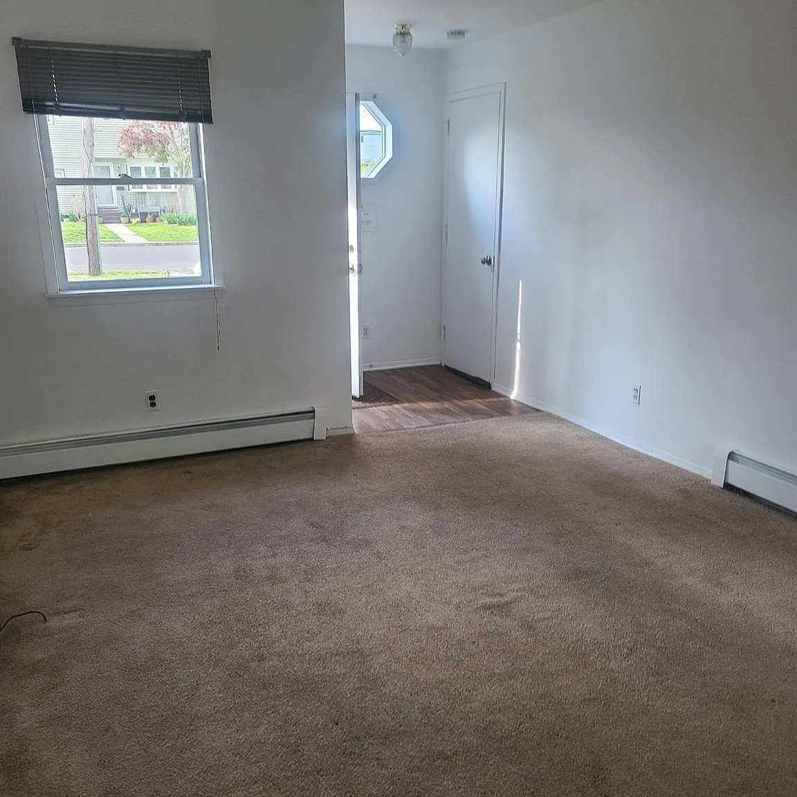 1 bed, 1.0 bath, 2130 sqft, $2,300 — Photo 3