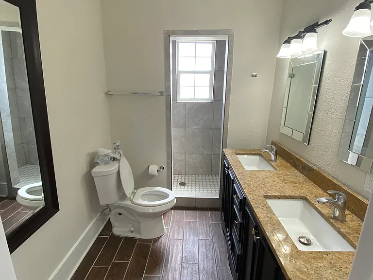 615 Parkview Ave #1 — Photo 5