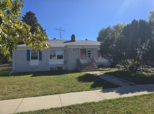 442 24th St S APT 1, Fargo, ND 58103