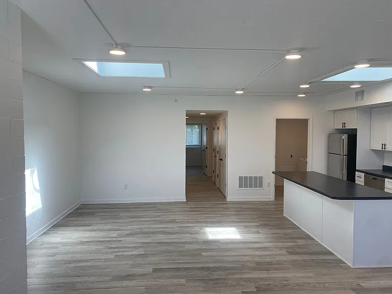 Stoddard Place Apartments — Photo 9