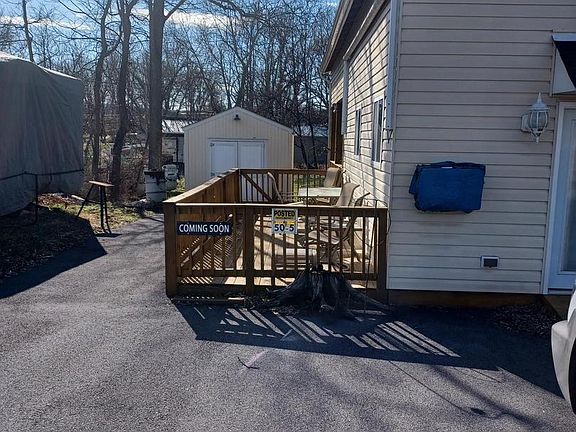3rd image of 50 Five Honeycomb Ln