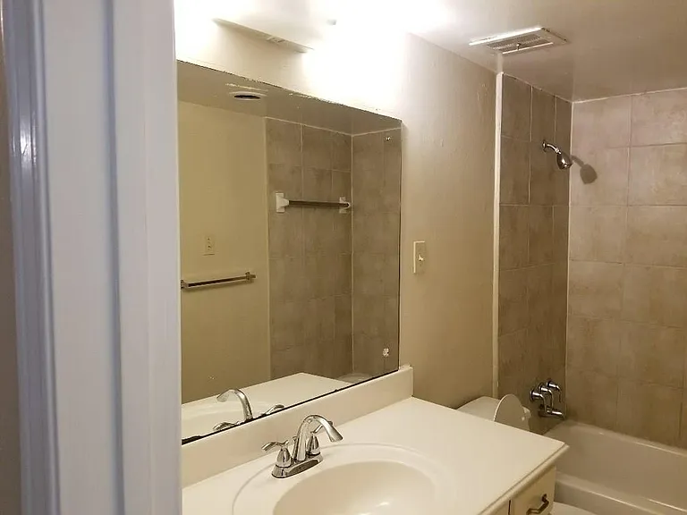 800 Post Oak Blvd #89 — Photo 10